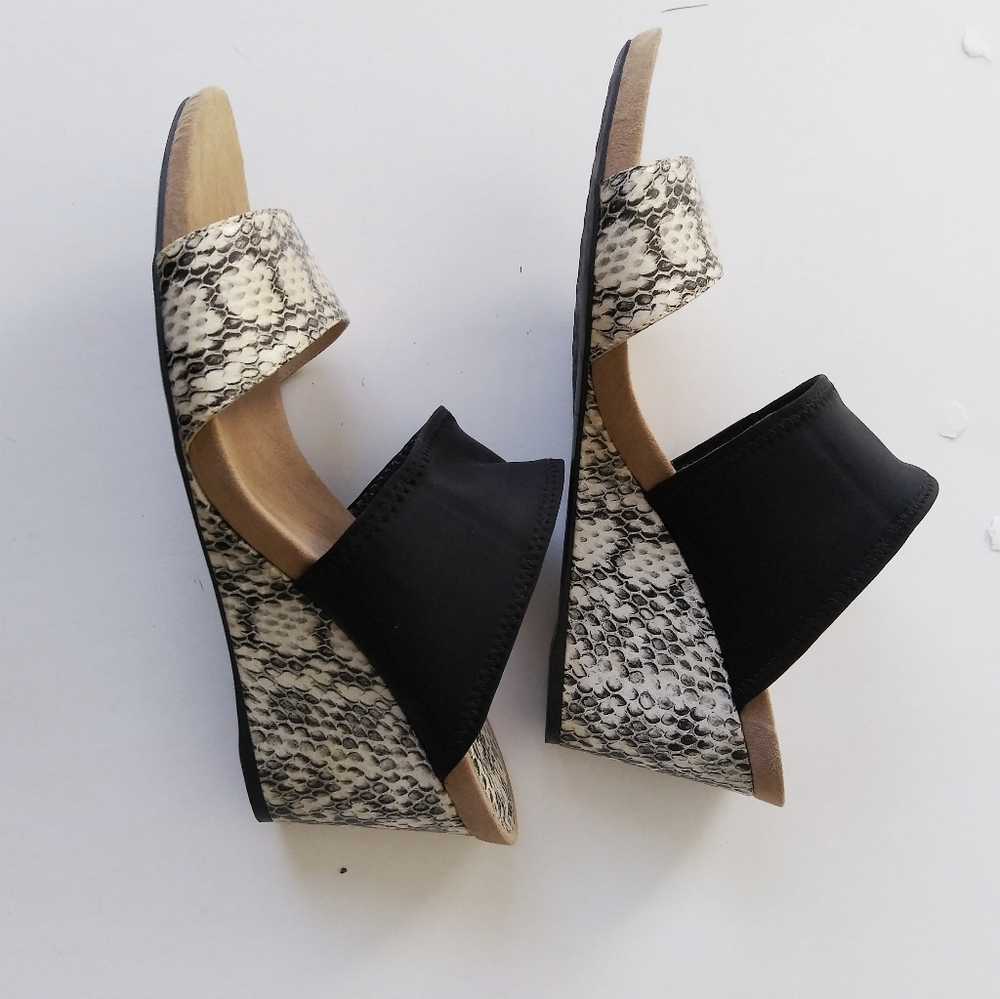 Alfani black & snake skin pattern open wedges SZ 9.5M
